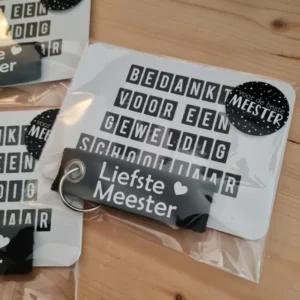 Kaart Bedankt geweldig schooljaar + Vilten sleutelhanger Zwart