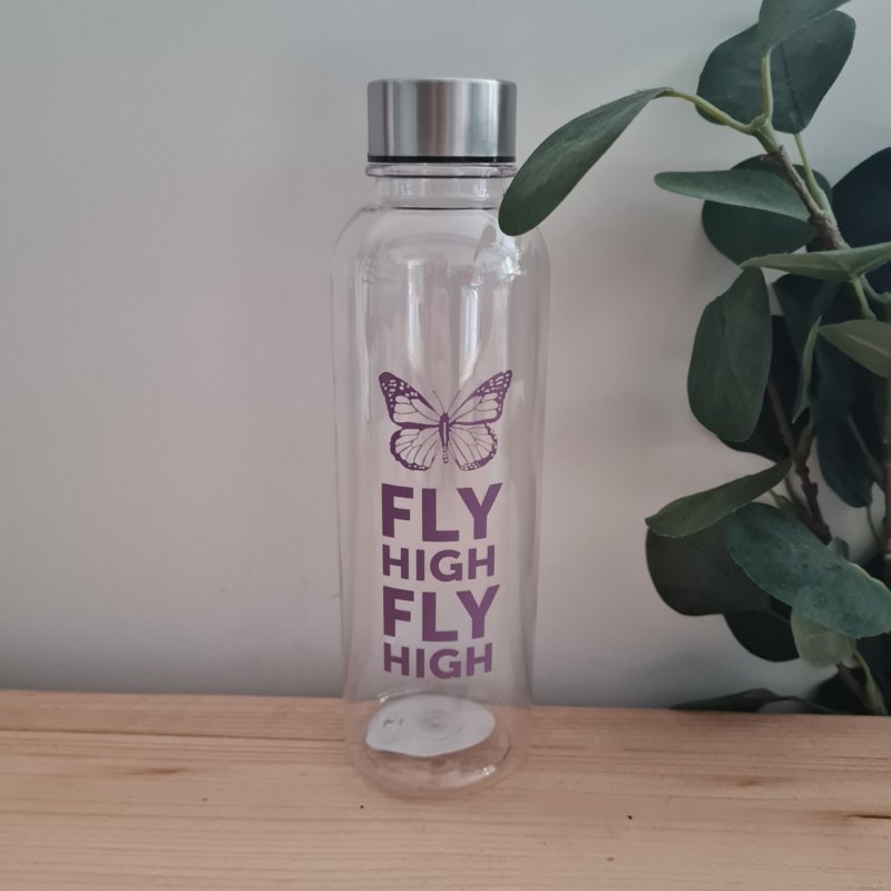 Waterfles met naam op de achterkant