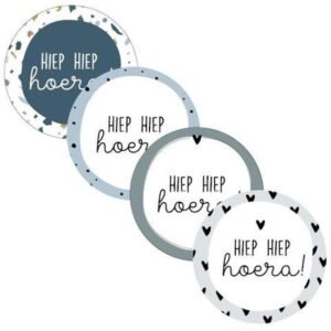 Sticker - Hiep Hiep Hoera (assorti 4 kleuren)