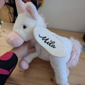 Eenhoorn Met Vleugels 40cm met de naam Mila