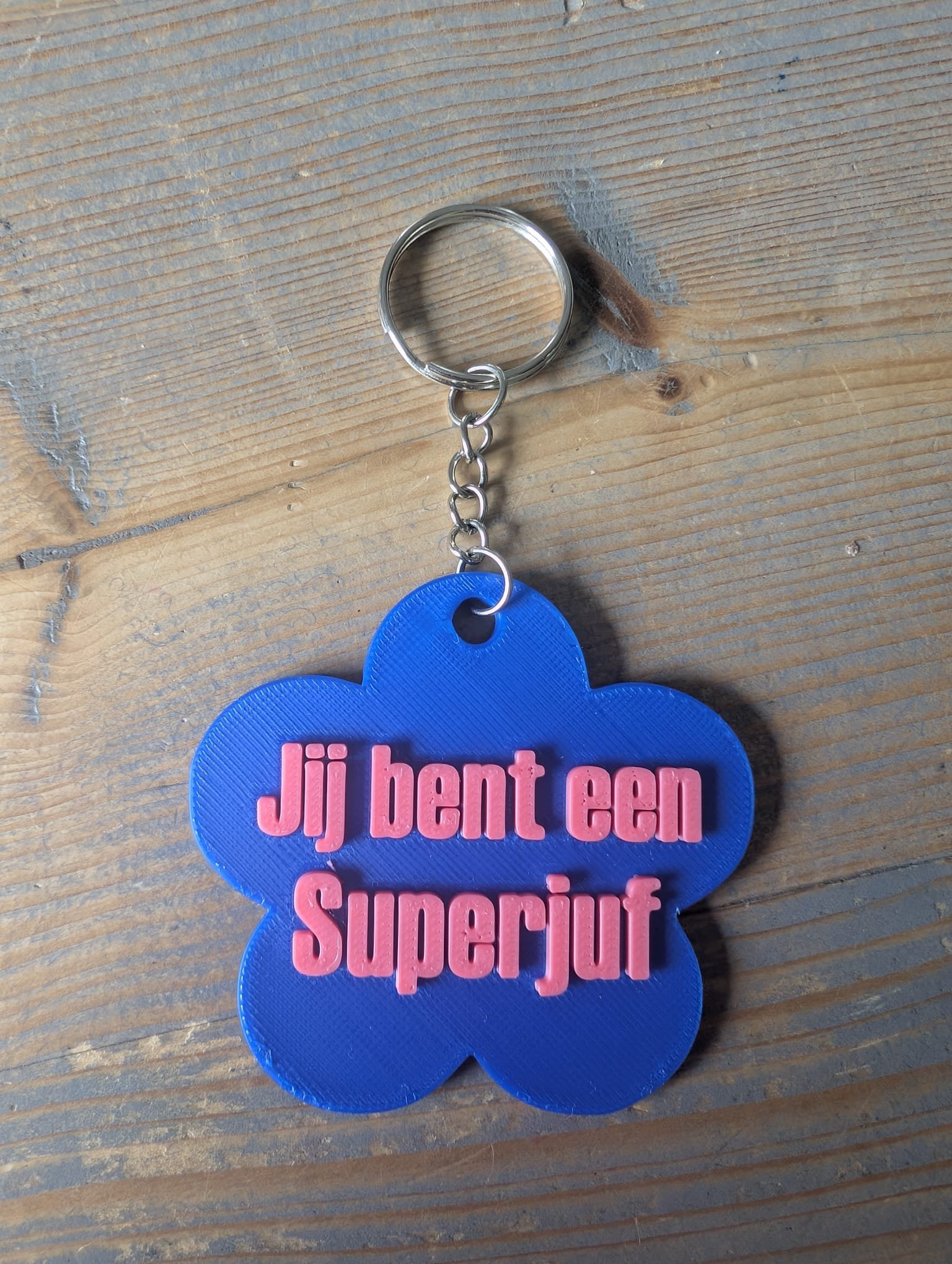 Sleutelhanger “Jij bent een Superjuf” (blauw) - Afbeelding 3