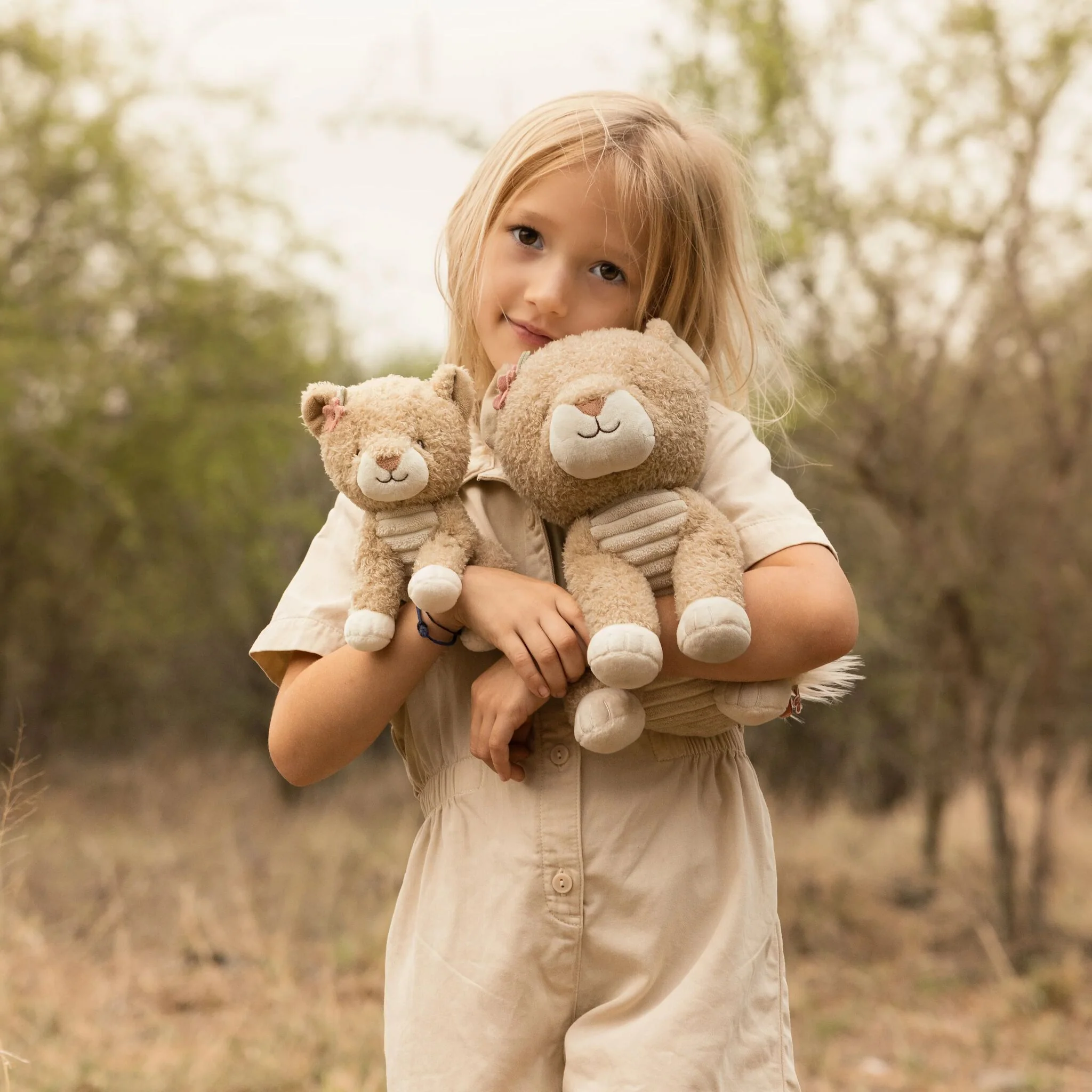 Little Dutch Safari Friends Knuffel Leeuwin - 25 cm - Afbeelding 3
